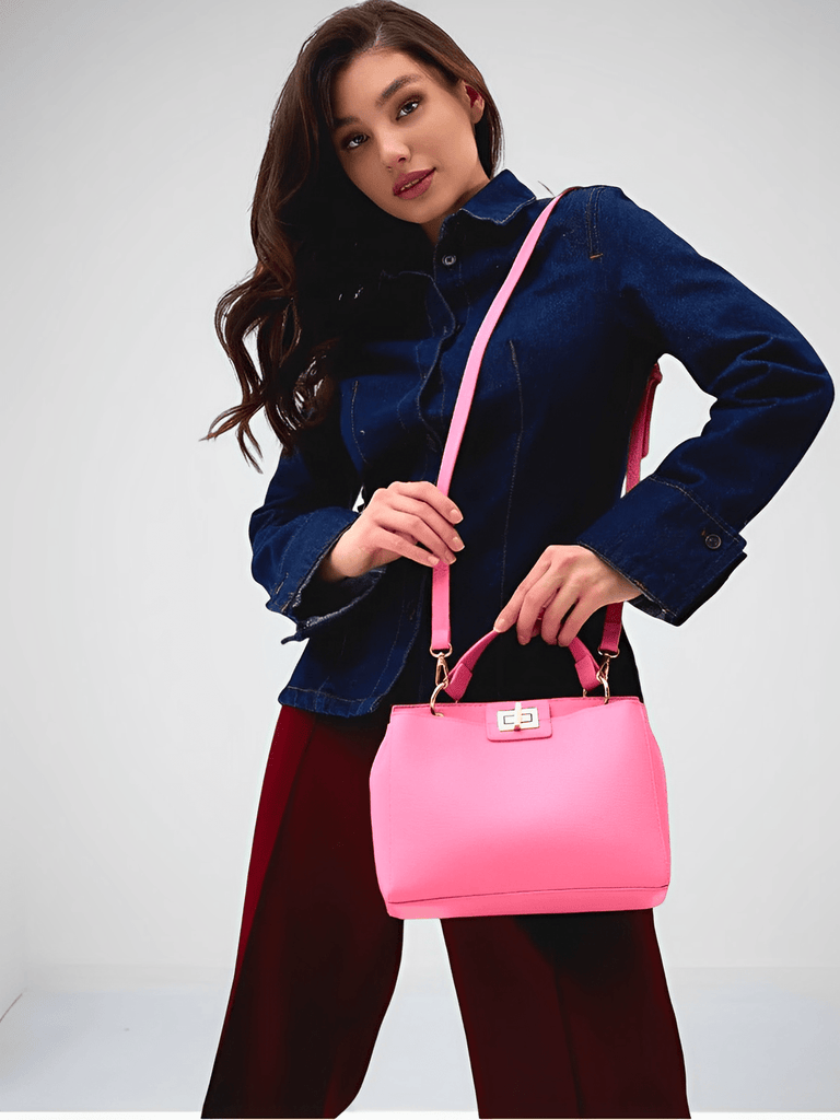 Sac à main femme, porté épaule et main, simili vegan, spacieux et raffiné, fermeture pivotante et zippée, modèle Henriette - Sac à main - Rose