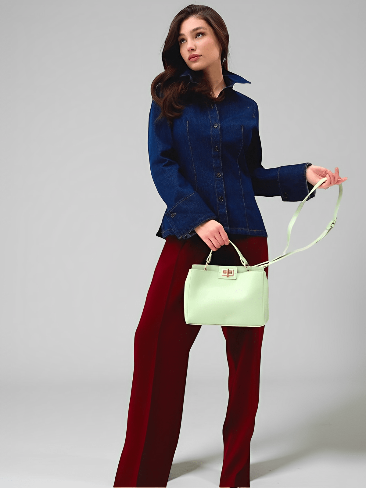 Sac à main femme, porté épaule et main, simili vegan, spacieux et raffiné, fermeture pivotante et zippée, modèle Henriette - Sac à main - Vert