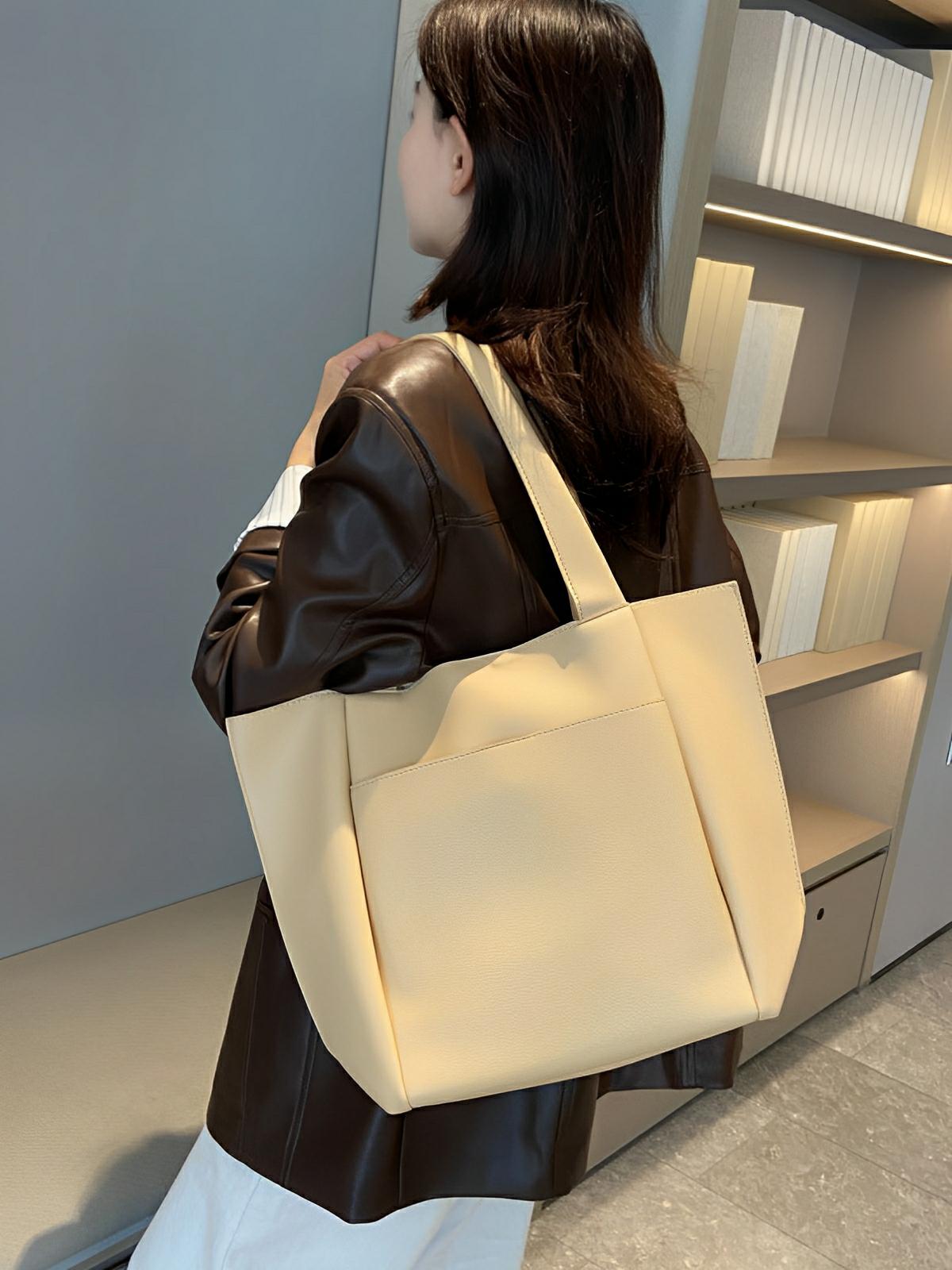 Sac cabas femme, grande capacité, simili vegan souple, porté épaule ou bandoulière, fermeture zippée, modèle Elisabette - Sac à main - Beige