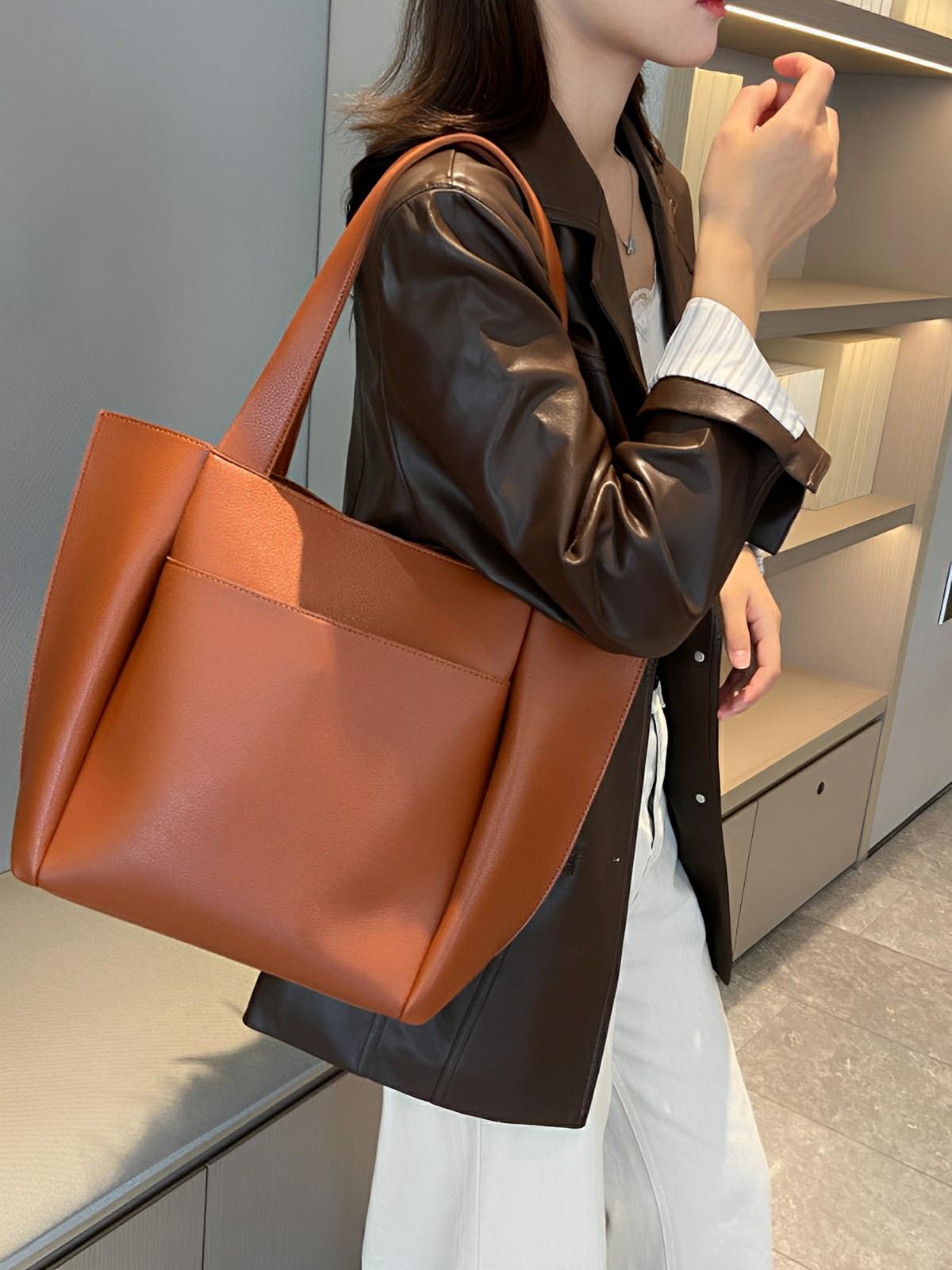 Sac cabas femme, grande capacité, simili vegan souple, porté épaule ou bandoulière, fermeture zippée, modèle Elisabette - Sac à main - Camel