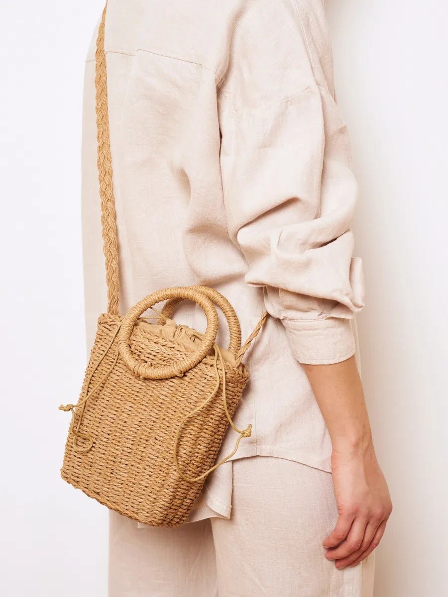Sac de plage tressé, anse ronde, bandoulière longue, doublure coton, format compact, mini tote bag, modèle Paula - Sac de plage - Camel
