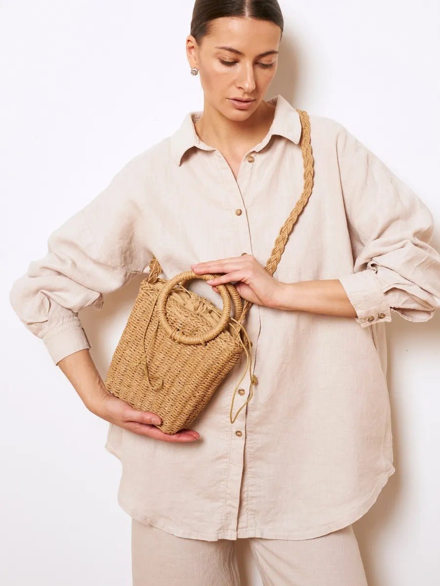 Sac de plage tressé, anse ronde, bandoulière longue, doublure coton, format compact, mini tote bag, modèle Paula - Sac de plage - Camel
