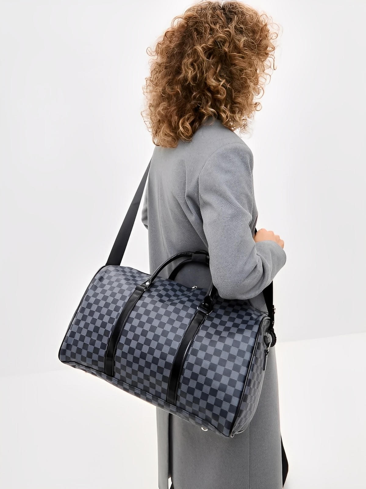Sac de voyage damier gris, sac week end en simili vegan, sac cabine unisexe avec bandoulière, modèle Colette - Sac de voyage - Gris