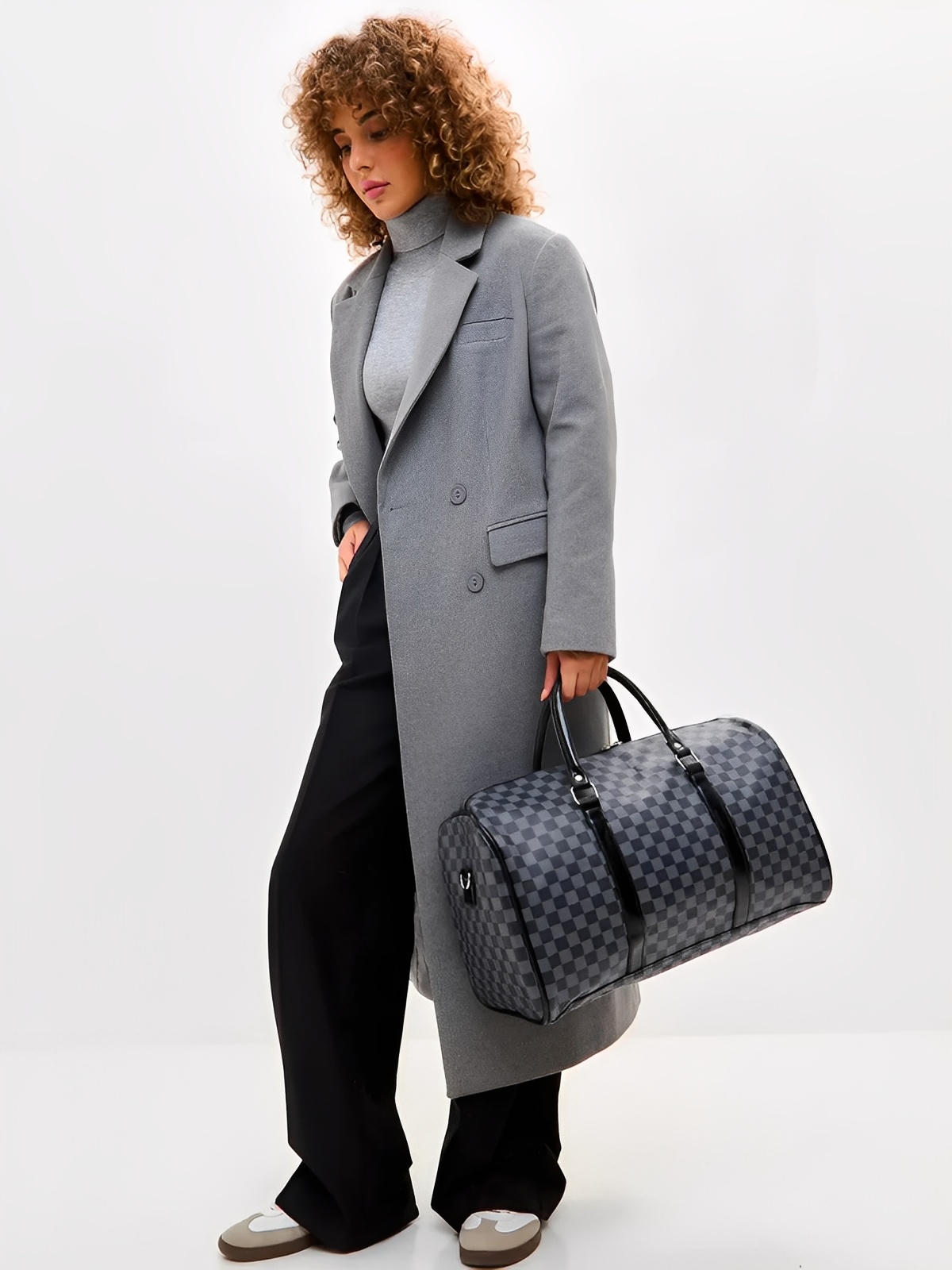 Sac de voyage damier gris, sac week end en simili vegan, sac cabine unisexe avec bandoulière, modèle Colette - Sac de voyage - Gris