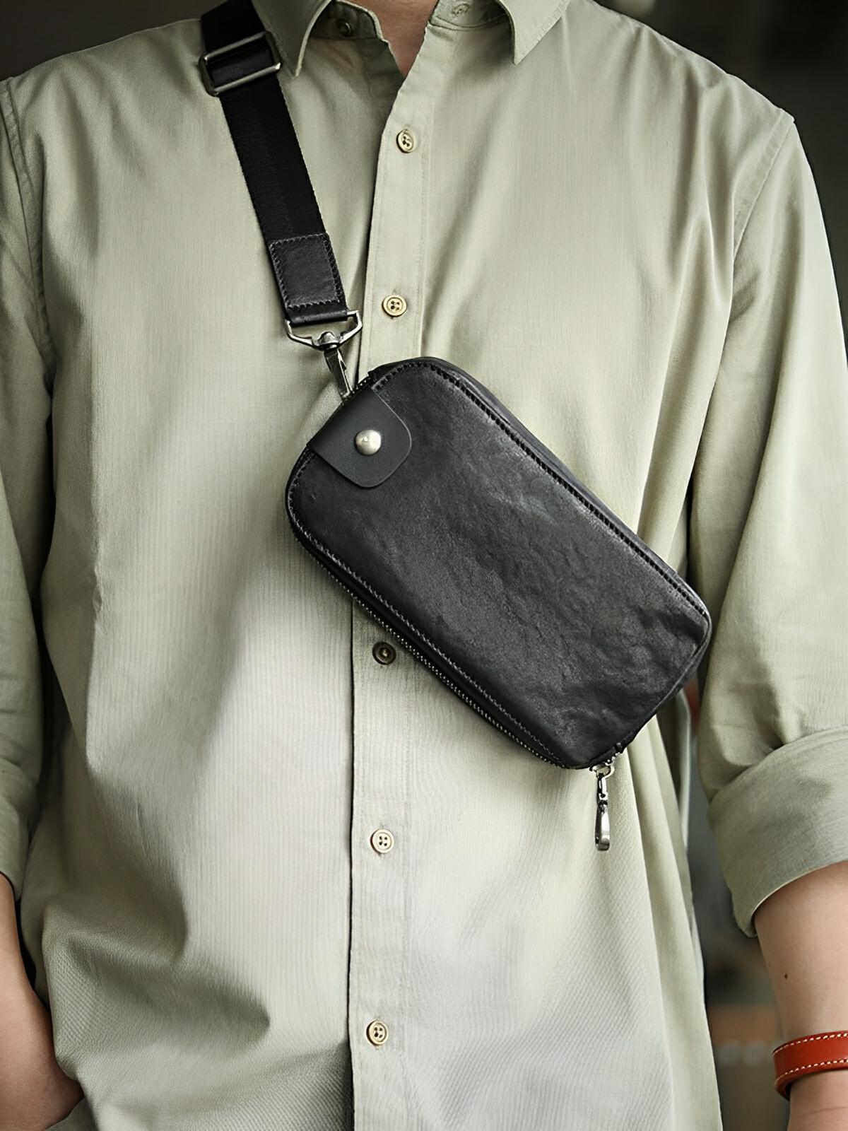 Sacoche à bandoulière en cuir, compact et fonctionnelle, modèle Marien - Sacoche - Noir