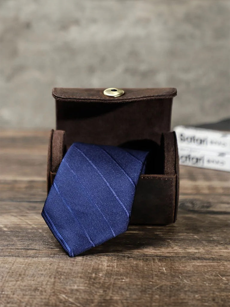 Tie case, made of leather, ideal for traveling, Olivien model