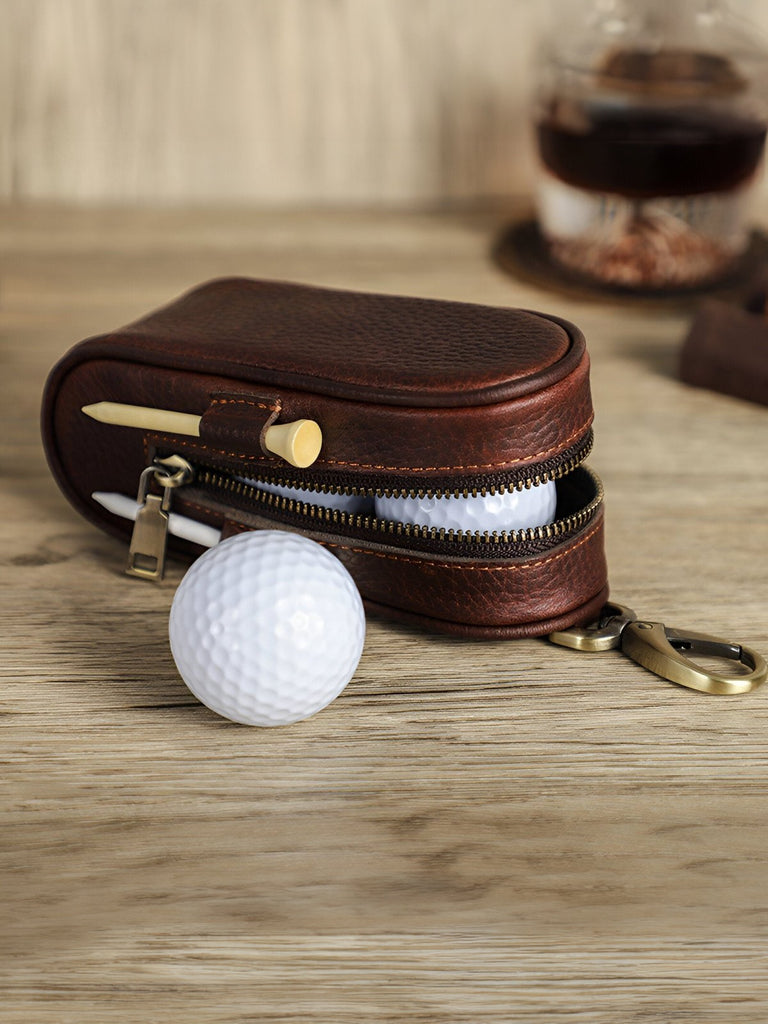 Golf ball and tee case, made of leather, portable everywhere, Ébrard model