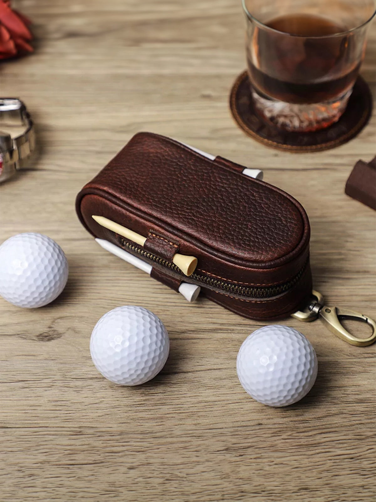 Golf ball and tee case, made of leather, portable everywhere, Ébrard model