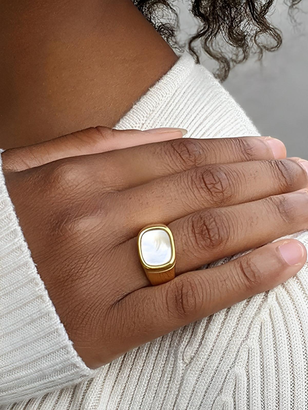 Bague carrée acier inoxydable, or 18K, femme, anneau géométrique, effet nacre, tendance, moderne, modèle Ivanah - Bague - Or + Blanc XXS
