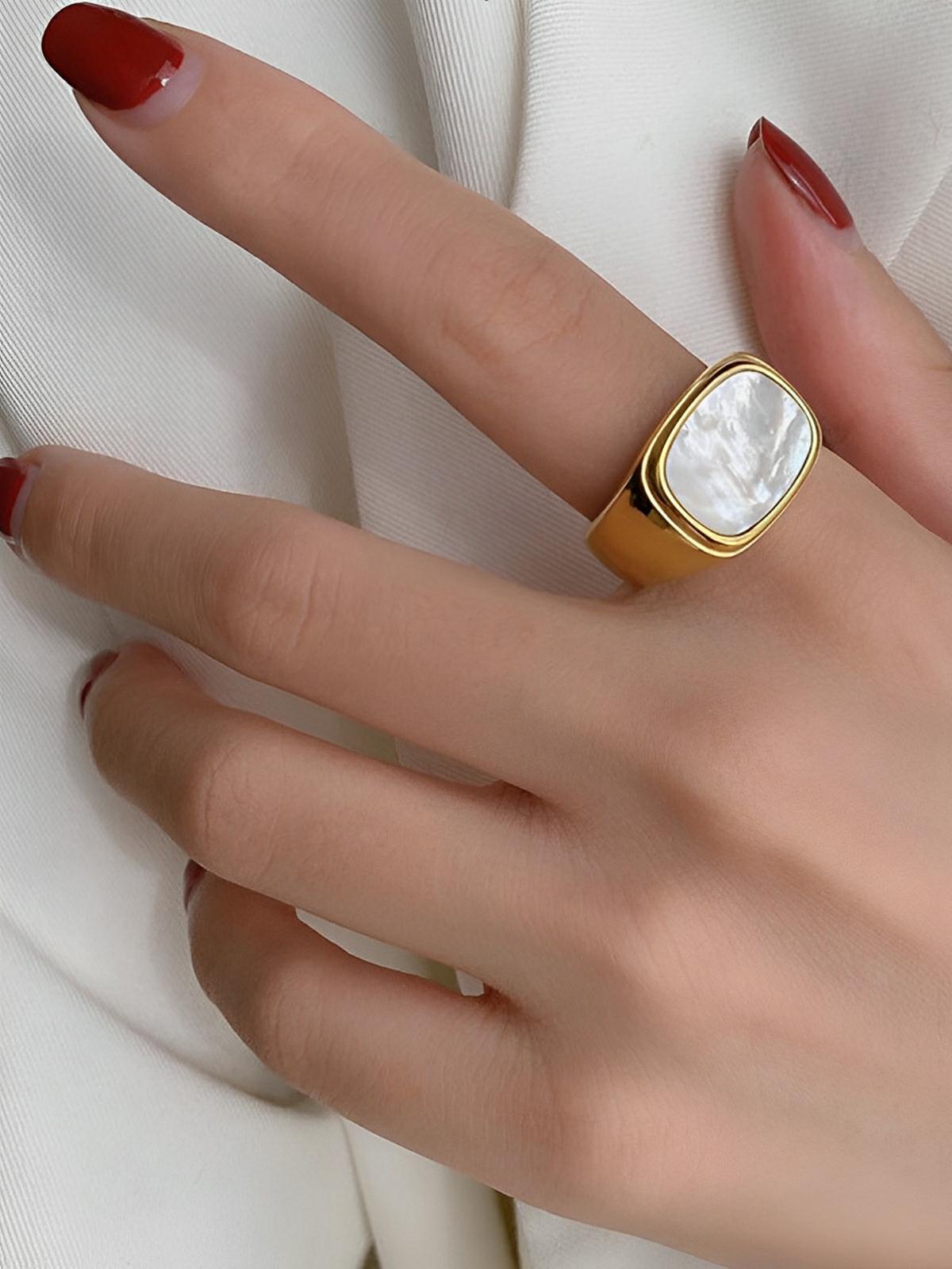 Bague carrée acier inoxydable, or 18K, femme, anneau géométrique, effet nacre, tendance, moderne, modèle Ivanah - Bague - Or + Blanc XXS
