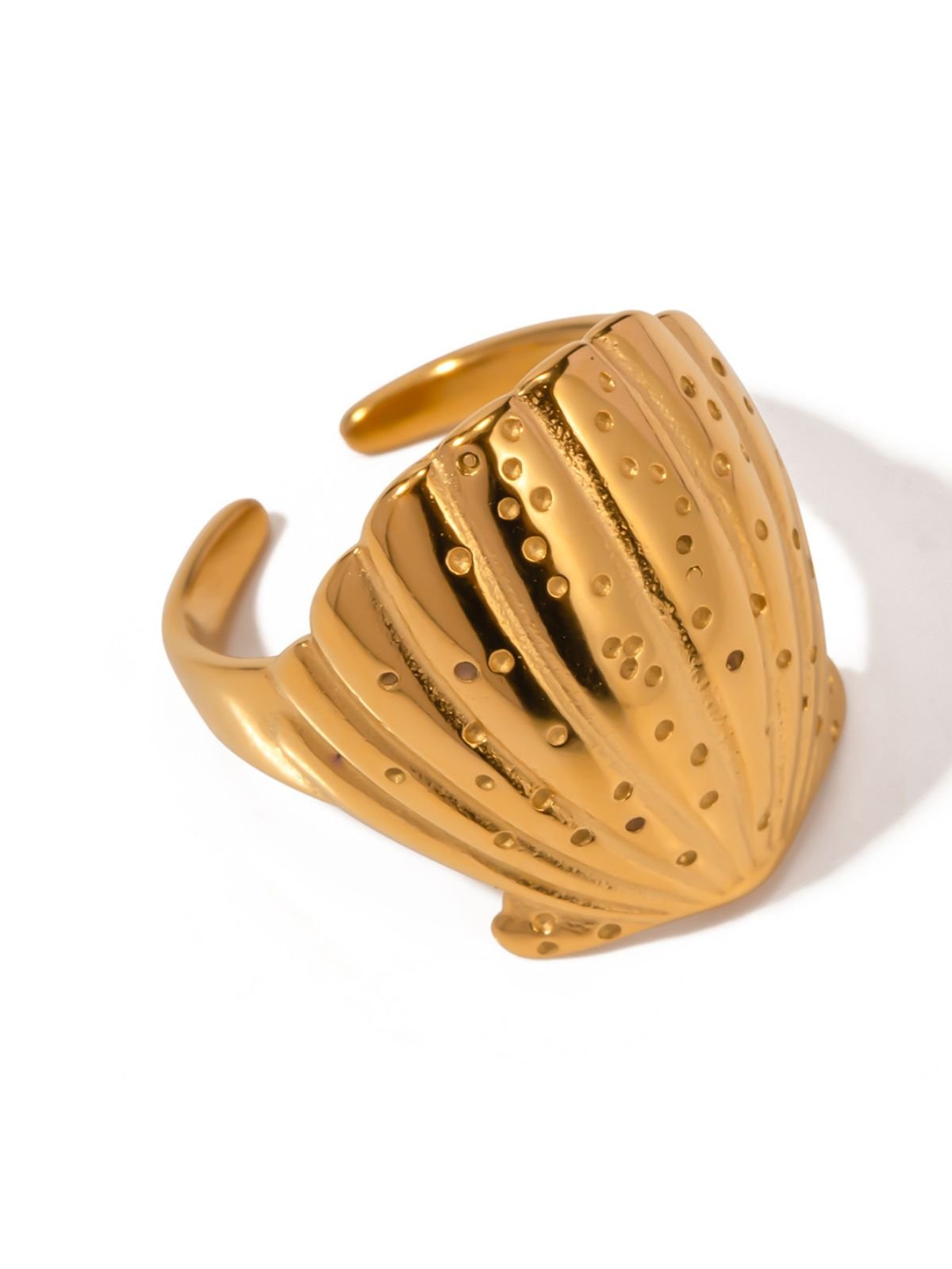 Bague coquillage dorée, bijou bord de mer, bague large ajustable, acier inoxydable, inspiration marine, modèle Djibi - Bague - Or