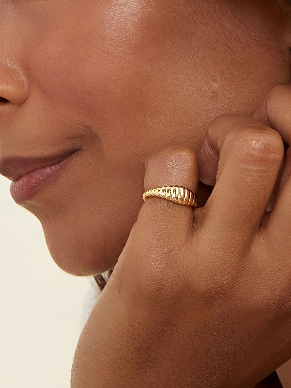 Bague couple moderne, design géométrique, acier inoxydable doré, ajustée, style minimaliste, modèle Helie - Bague - Or XXS