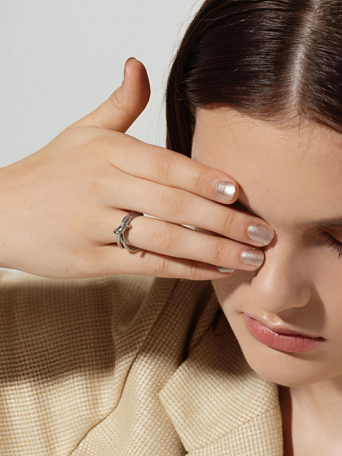 Bague femme acier inoxydable, bague géométrique or 18 carats, bague moderne minimaliste, bijou tendance acier titane, accessoire mode féminin, modèle Inara - Bague - Argent XXS