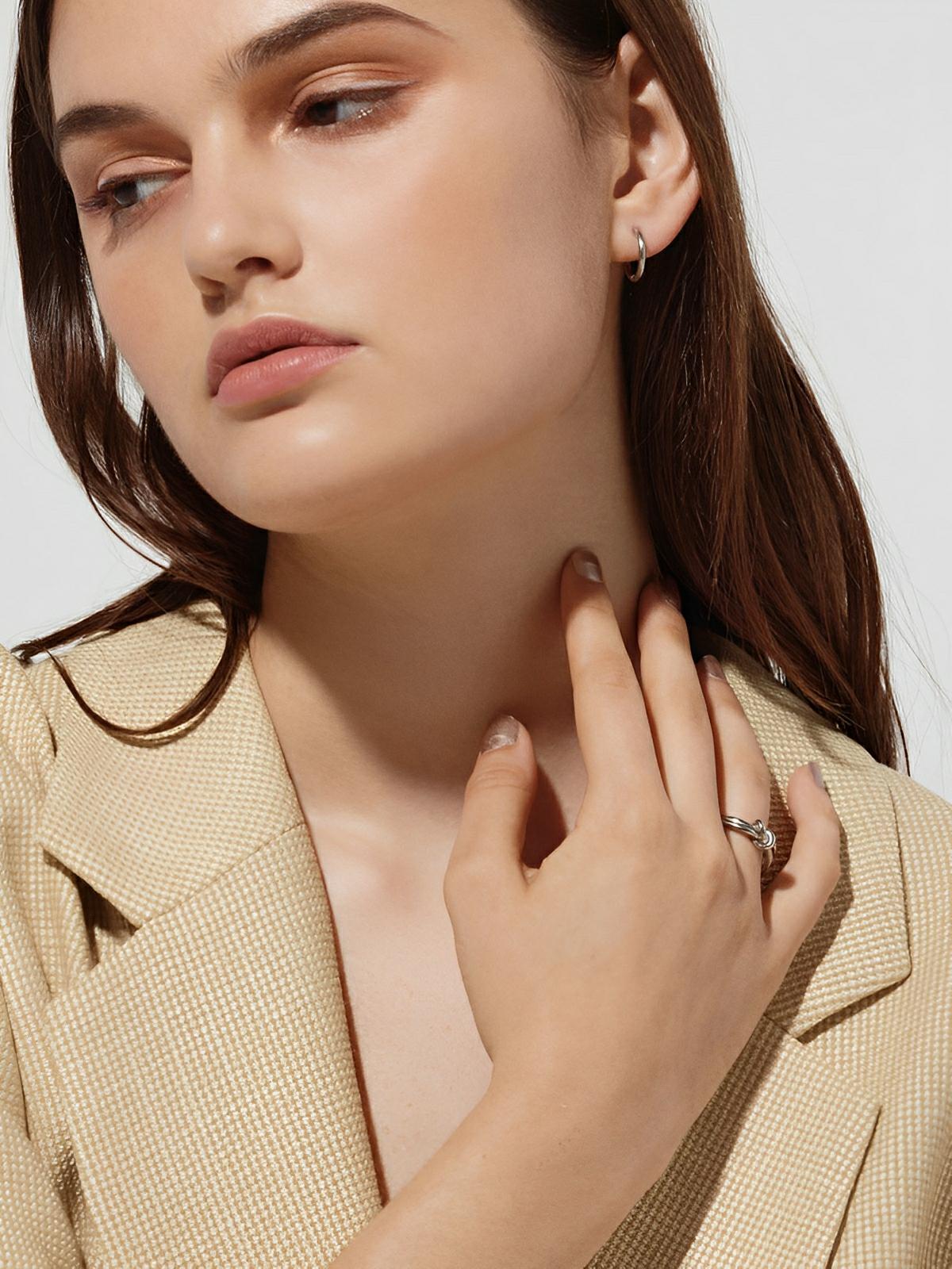 Bague femme acier inoxydable, bague géométrique or 18 carats, bague moderne minimaliste, bijou tendance acier titane, accessoire mode féminin, modèle Inara - Bague - Argent XXS