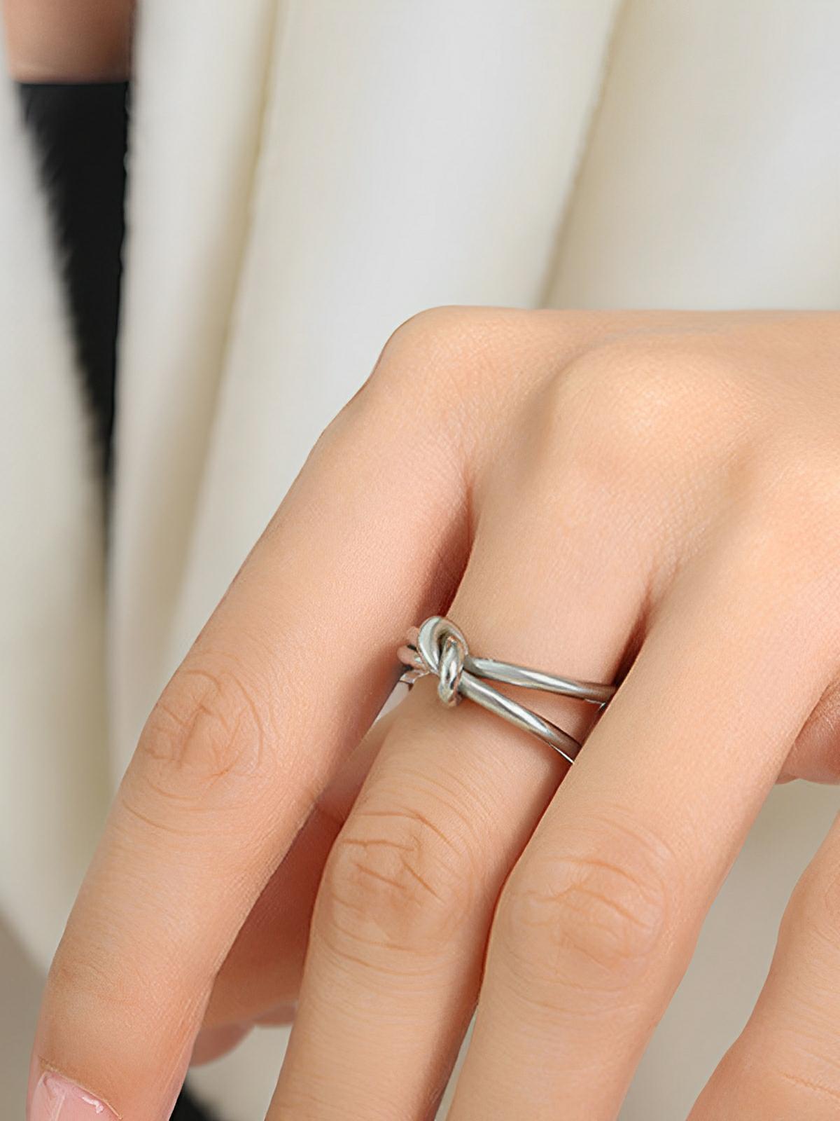 Bague femme acier inoxydable, bague géométrique or 18 carats, bague moderne minimaliste, bijou tendance acier titane, accessoire mode féminin, modèle Inara - Bague - Argent XXS