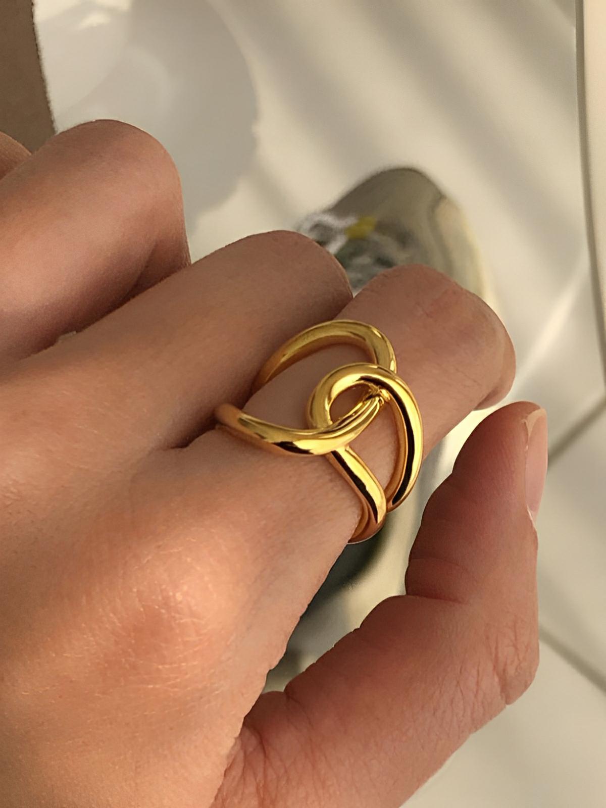 Bague femme double C nouée ouverte ajustable, acier inoxydable, plaqué or 18K, style minimaliste, tendance moderne, modèle Isra - Bague - Or XXXS