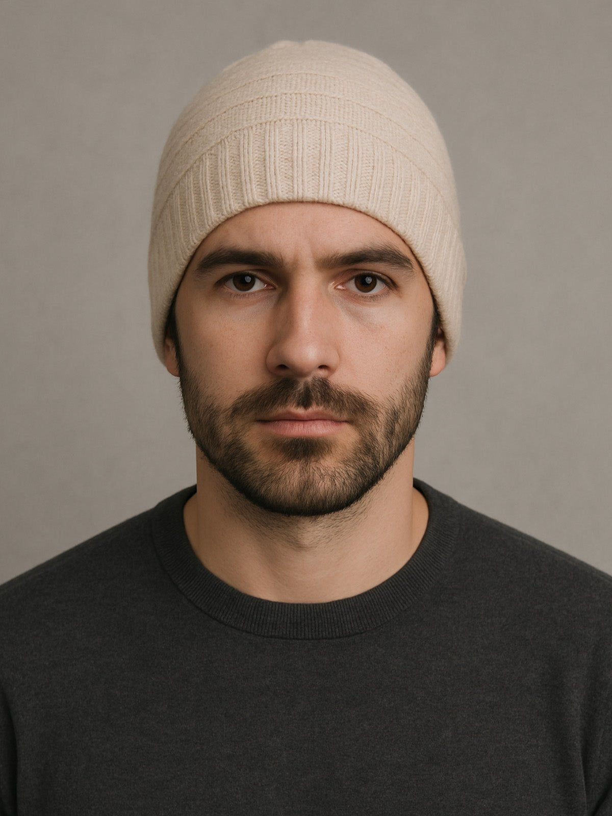 Bonnet en cachemire unisexe, tricoté souple, hiver doux et chaud, style simple, coupe ronde, sans visière, modèle Enor - Bonnets - Beige