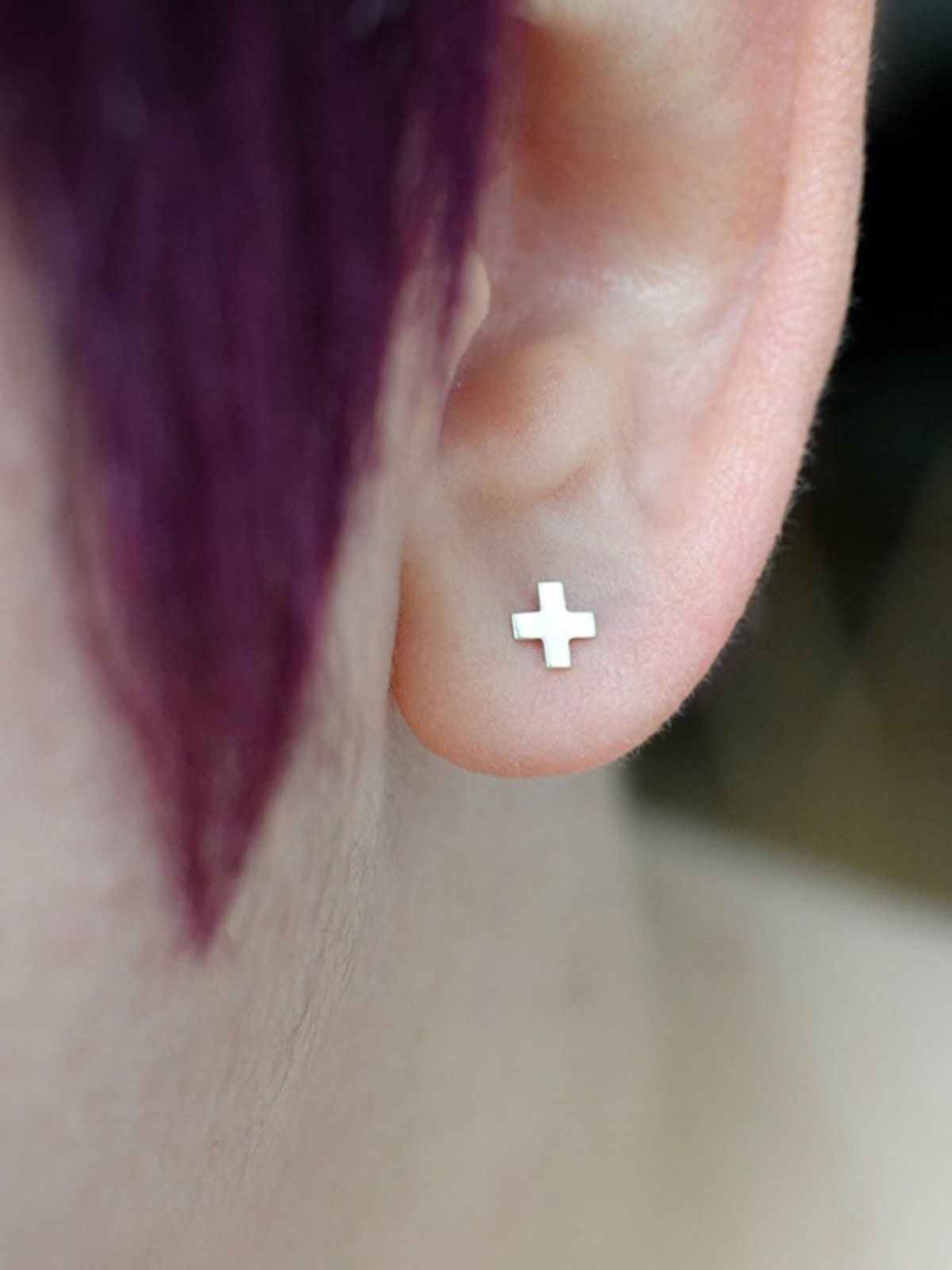 Boucles d'oreilles croix femme, acier inoxydable doré, bijou discret, placage or 18K, modèle Gusta - Boucles d'oreilles - Argent 4 mm