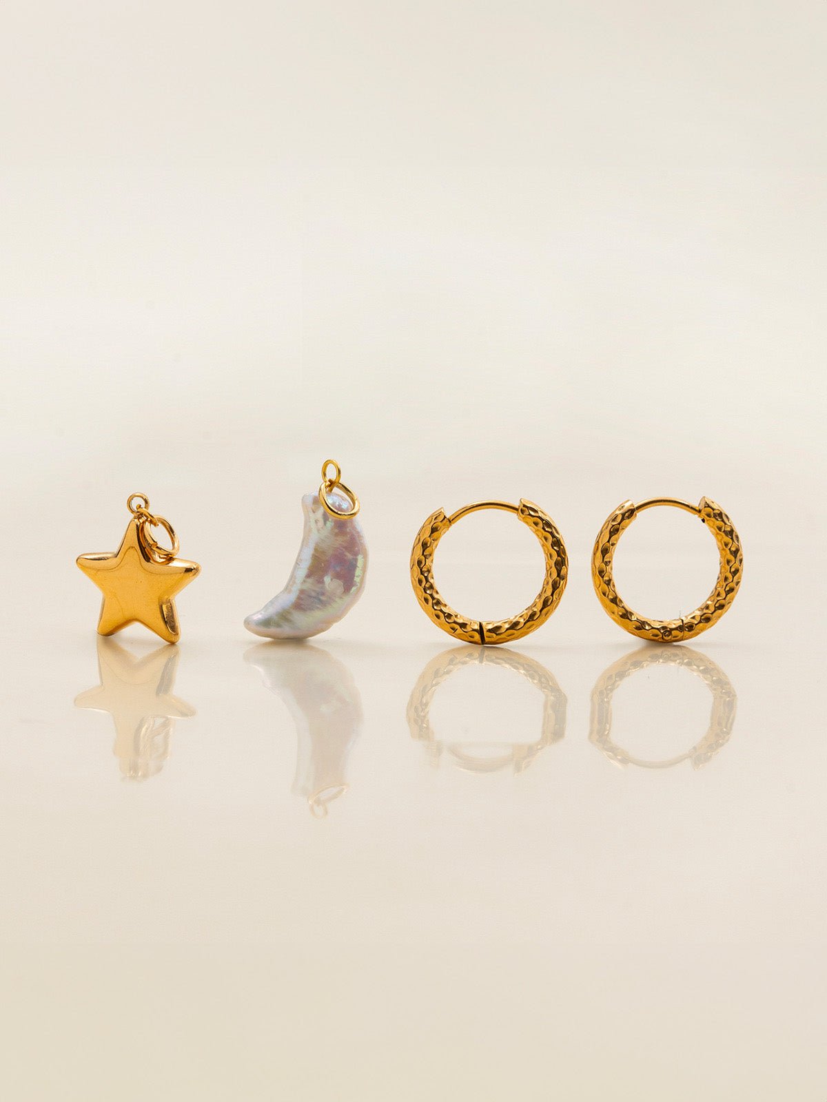 Boucles d'oreilles lune étoile, acier inoxydable, plaqué or 18K, nacre naturelle, hypoallergénique, modèle Mireille - Boucles d'oreilles - Or