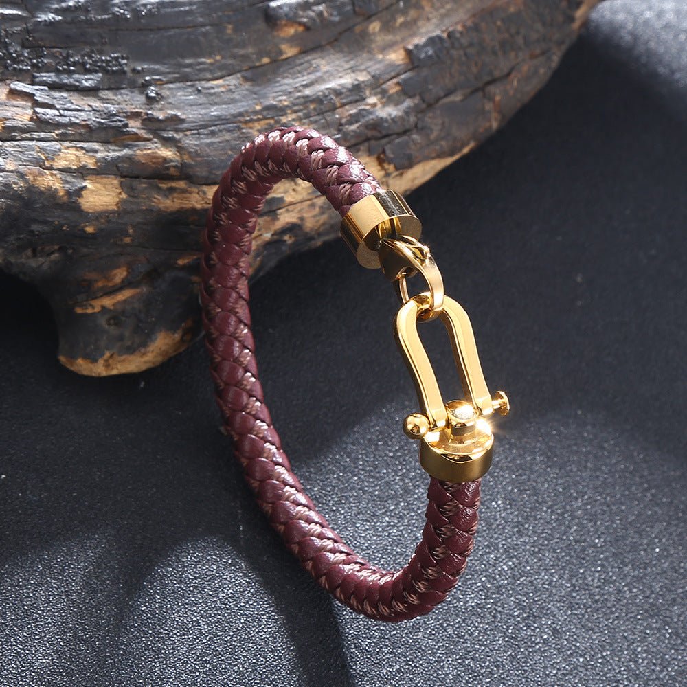 Bracelet en cuir, à mousqueton doré, modèle Danel - Bracelet - Marron 17 cm