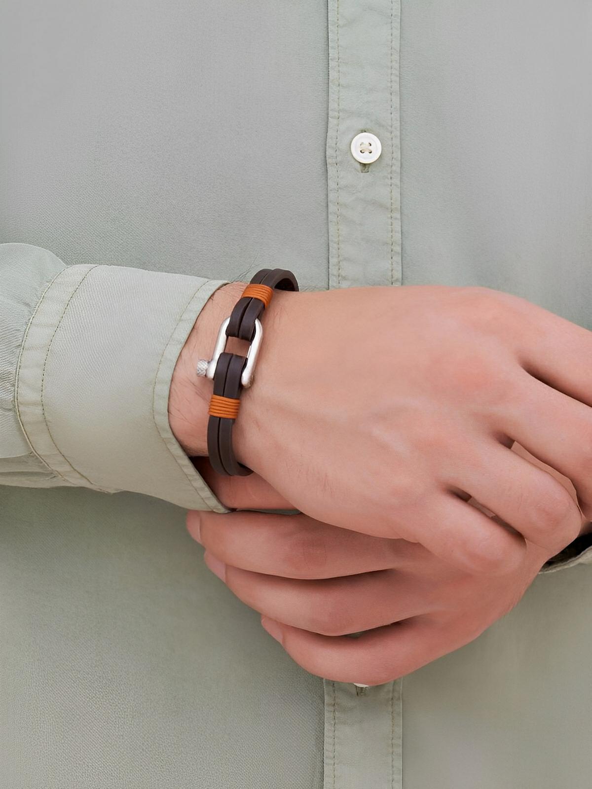 Bracelet en cuir pour homme, fermoir à manille, raffiné, look masculin, modèle Clément - Bracelet - Café et orange S