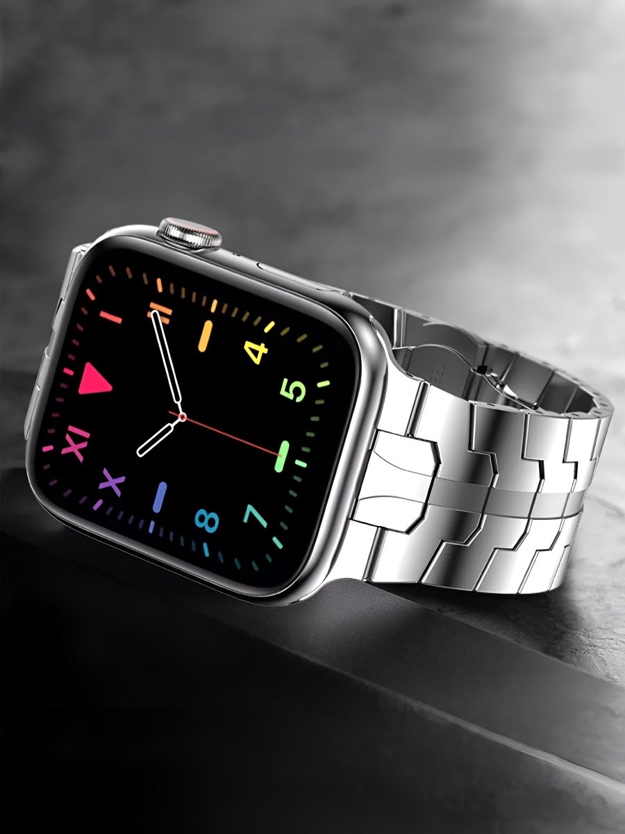 Bracelet en titane pour Apple Watch, design sculpté, ajustable et ultra - résistant, fermoir papillon sécurisé, modèle Réno - Bracelet Apple Watch - Argent 38 à 42mm