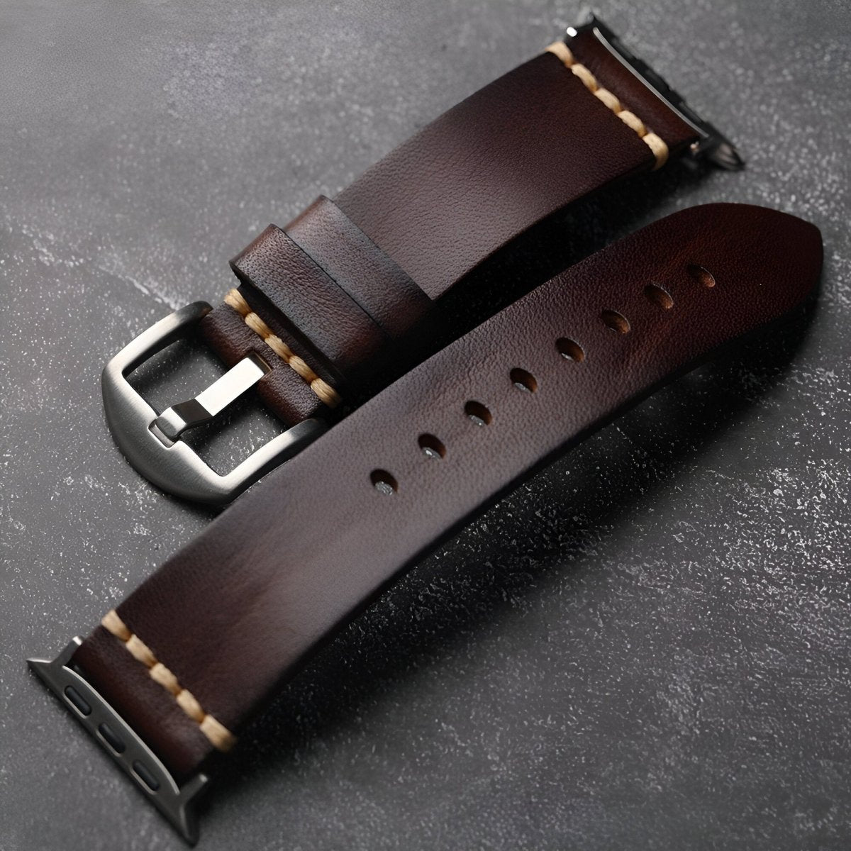 Bracelet pour Apple Watch en cuir, à l'aspect lisse, modèle Védran - Bracelet Apple Watch - Café et argent 40/41 mm