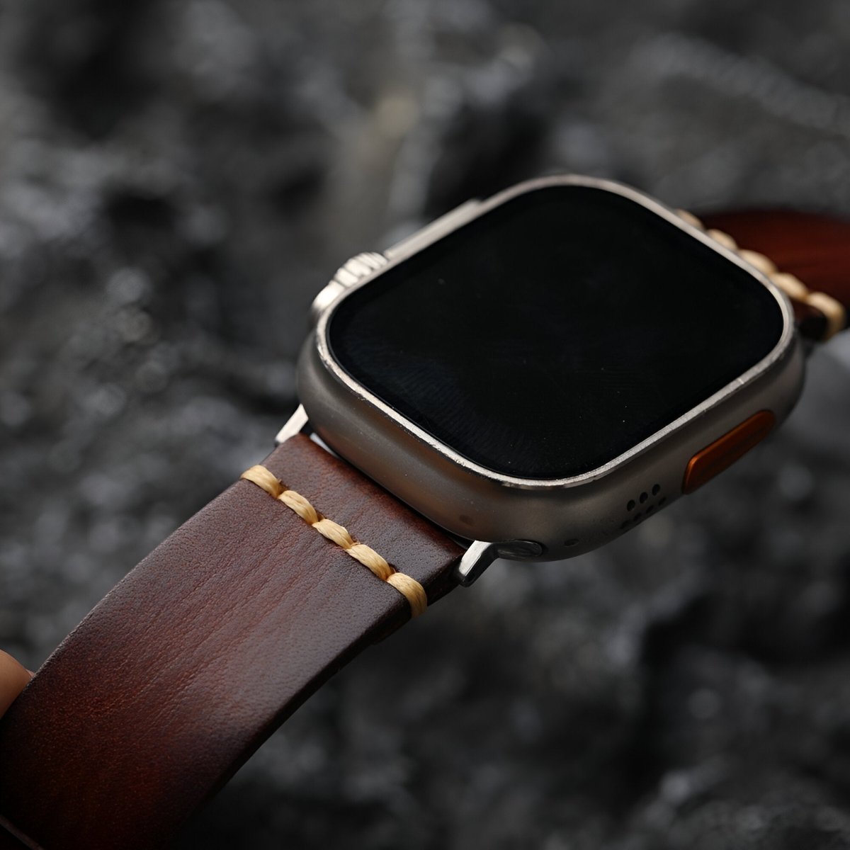 Bracelet pour Apple Watch en cuir, à l'aspect lisse, modèle Védran - Bracelet Apple Watch - Café et argent 40/41 mm