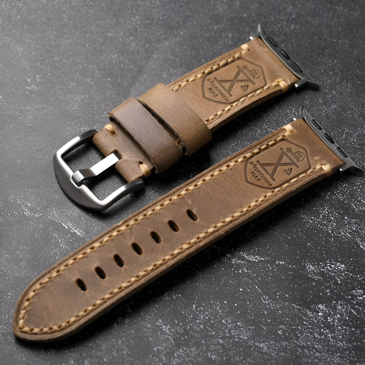 Bracelet pour Apple Watch en cuir, aux coutures apparentes, modèle Philémon - Bracelet Apple Watch - Marron et argent 40/41 mm