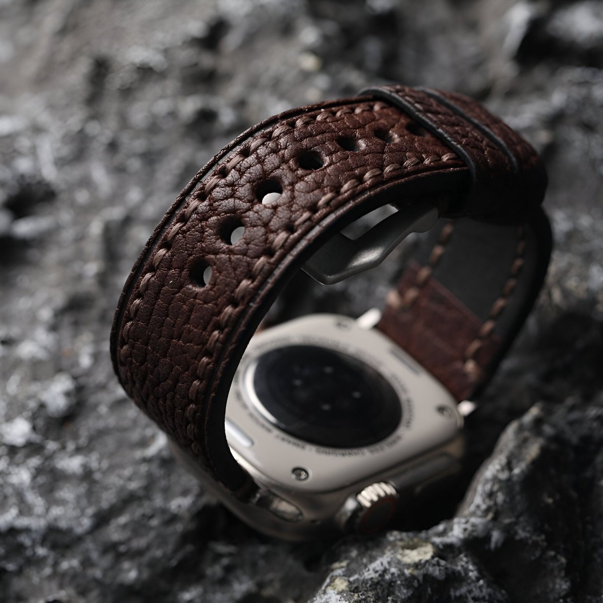 Bracelet pour Apple Watch en cuir de bison, modèle Blandin - Bracelet Apple Watch - Marron et argent 40/41 mm