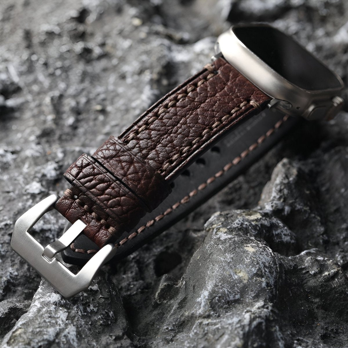 Bracelet pour Apple Watch en cuir de bison, modèle Blandin - Bracelet Apple Watch - Marron et argent 40/41 mm