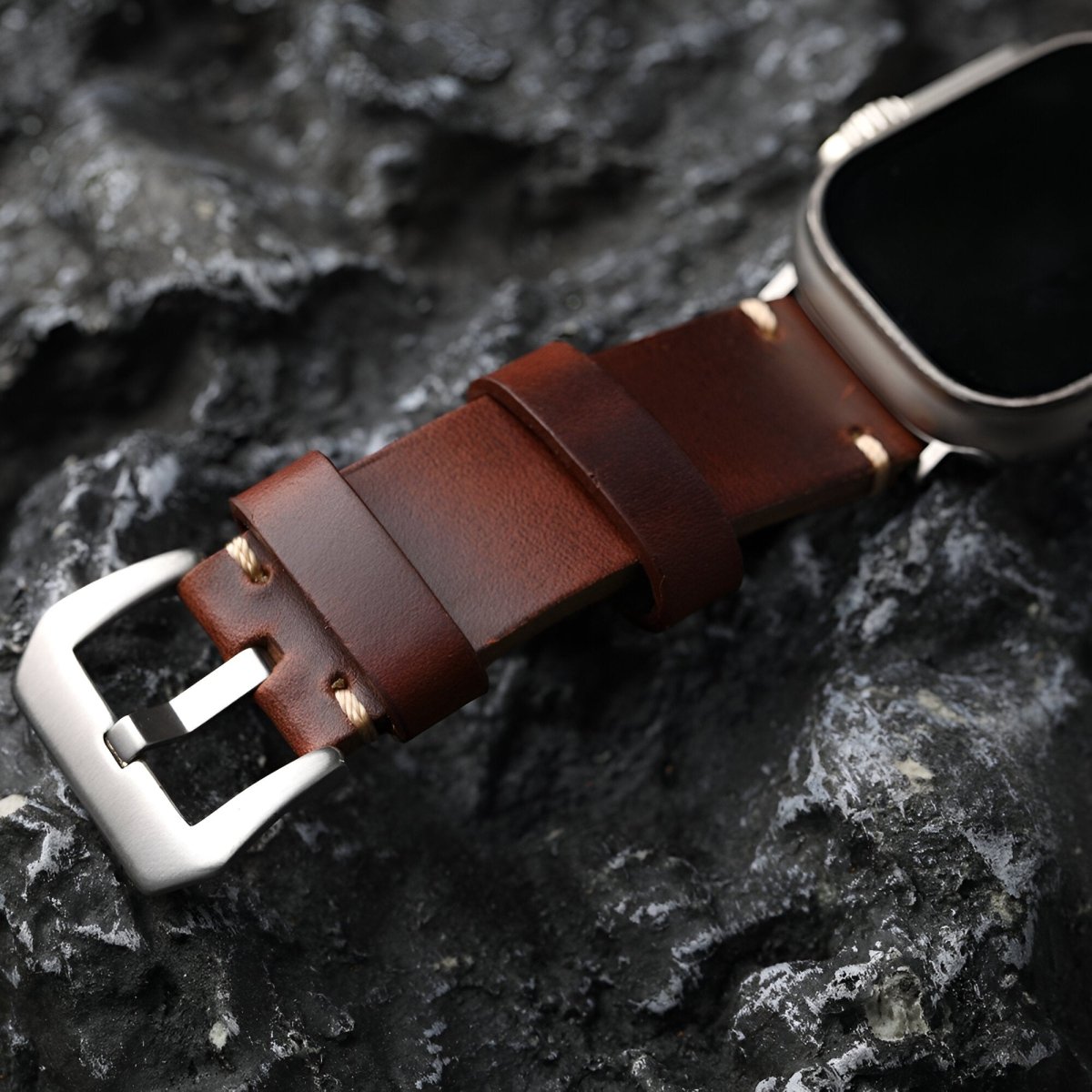 Bracelet pour Apple Watch en cuir, pour l'homme moderne, modèle Noré - Bracelet Apple Watch - Café et argent 42/44/45 mm