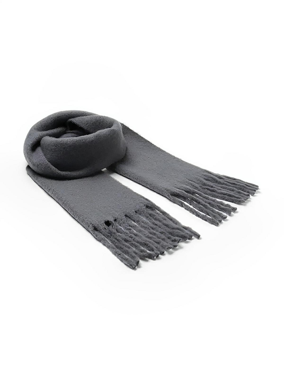 Écharpe femme hiver, longue écharpe chaude, frangée douce, maille unie, 40x210 cm, modèle Justine - Écharpe - Gris