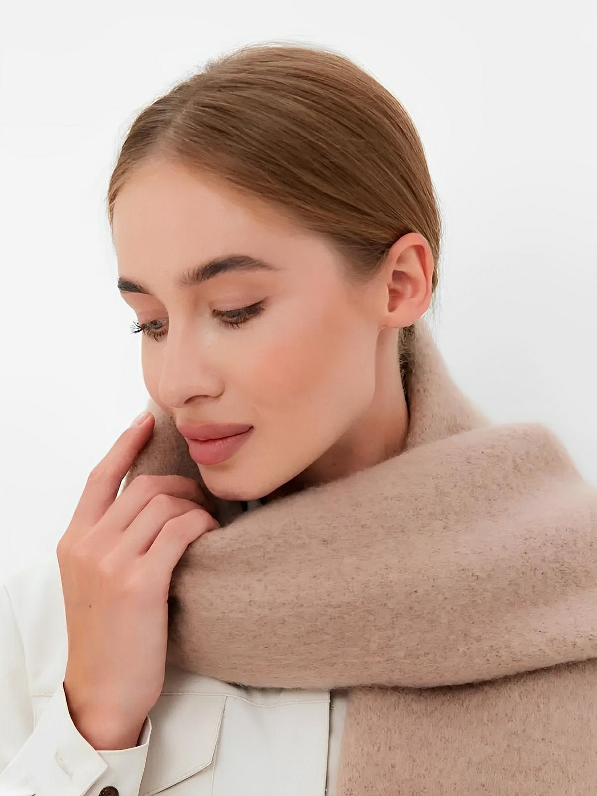 Écharpe femme hiver, longue écharpe chaude, frangée douce, maille unie, 40x210 cm, modèle Justine - Écharpe - Taupe