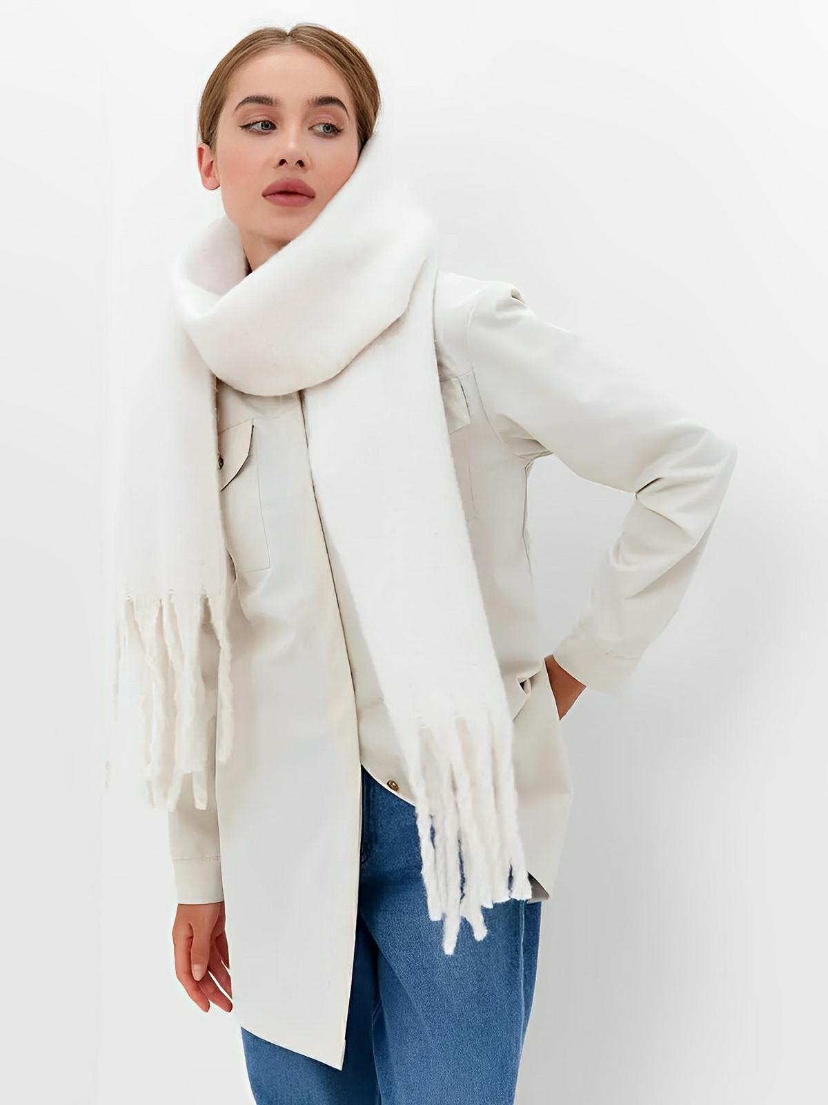 Écharpe femme hiver, longue écharpe chaude, frangée douce, maille unie, 40x210 cm, modèle Justine - Écharpe - Blanc