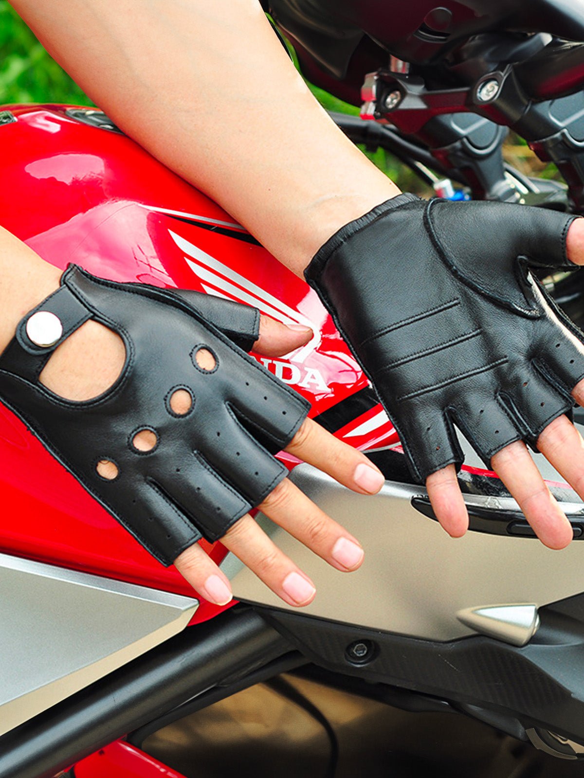 Gants demi - doigt homme cuir, gants moto vintage en cuir, gants de conduite respirants, gants antidérapants ouverts, modèle Mecto - Gants - Noir M