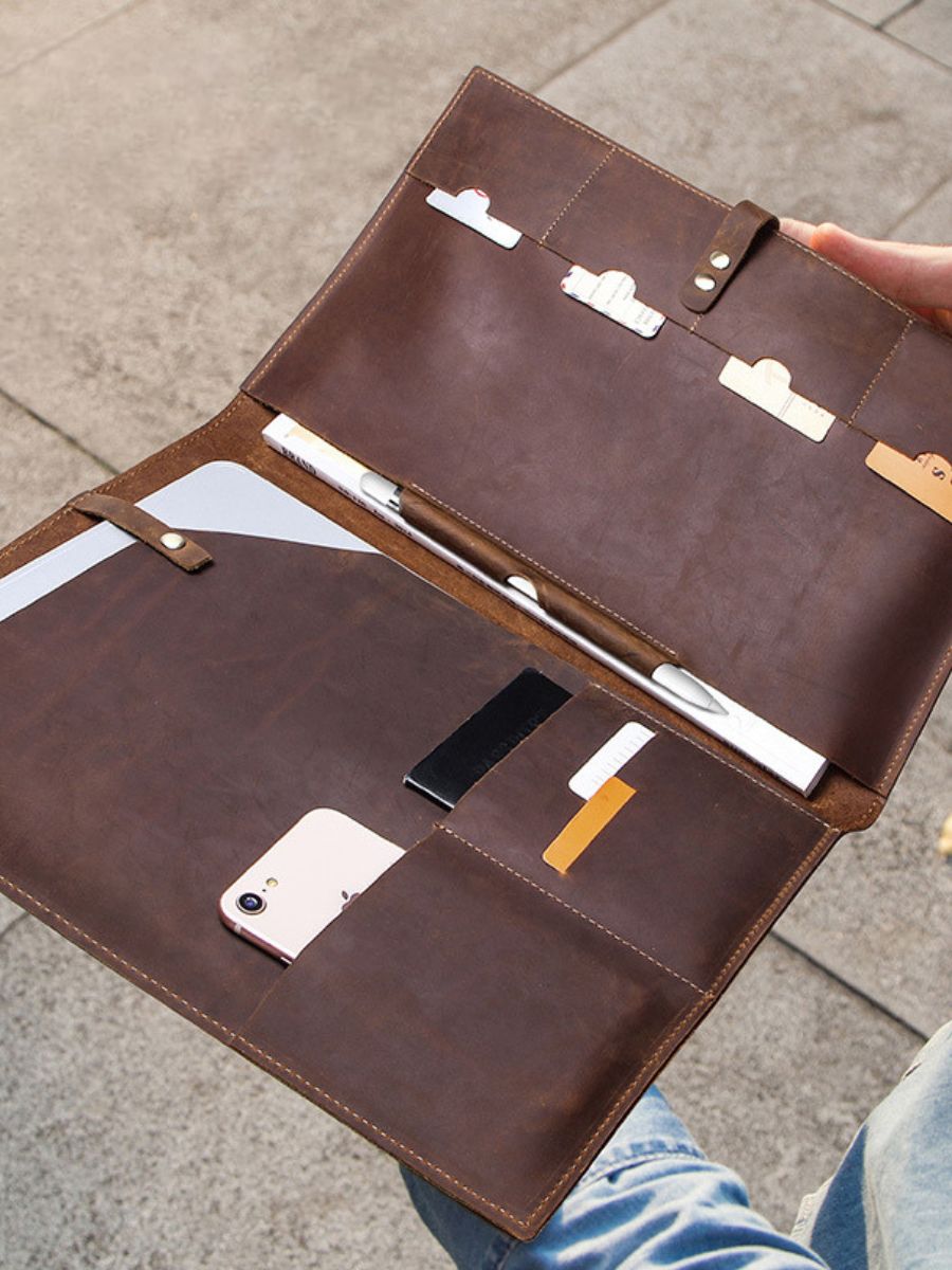 Housse en cuir pour tablette, iPad Pro 12.9, pochette de rangement, porte - cartes, support stylo et rabat sécurisé, modèle Tarcisius - Housse - Marron