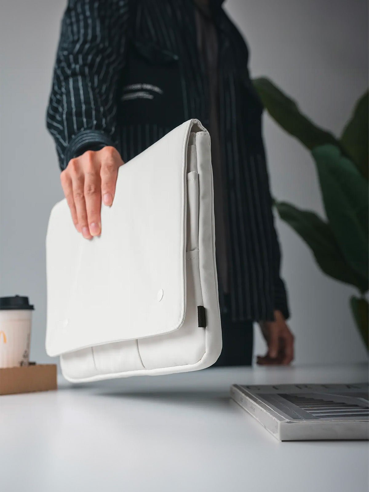 Housse pour ordinateur, housse de protection, housse laptop imperméable, housse MacBook, étui rangement PC portable, modèle Arivor - Housse - Blanc 13"