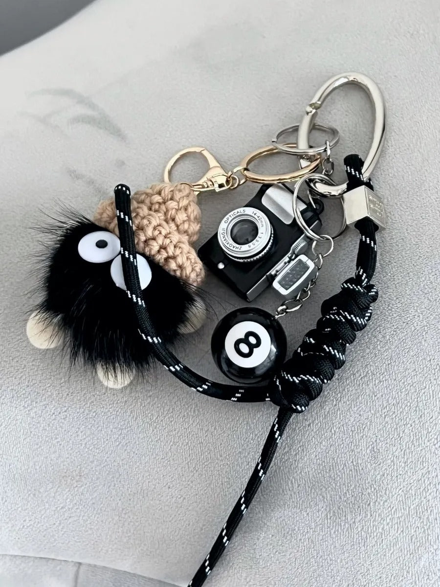 Bijou de sac, peluche noire chapeau, mini appareil photo, boule 8, corde tressée, porte-clés, modèle Labu