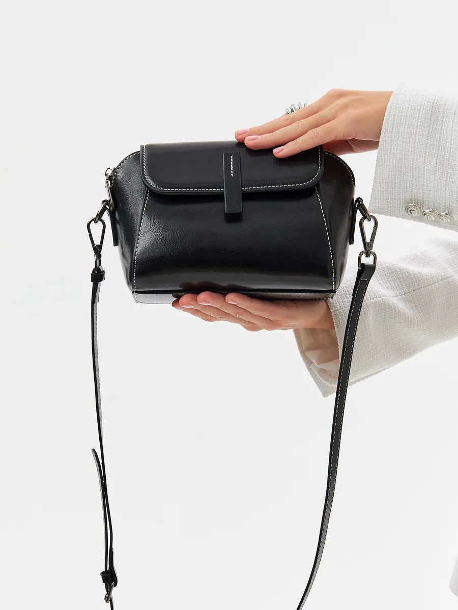 Sac bandoulière femme cuir, petit sac rigide, format rectangulaire, compartiments multiples, modèle Azeline