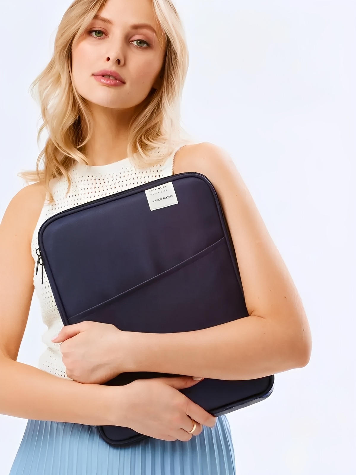 ousse ordinateur portable, housse MacBook, protection tablette, sacoche fine, étui déperlant, modèle Constance - Housse - Bleu marine M