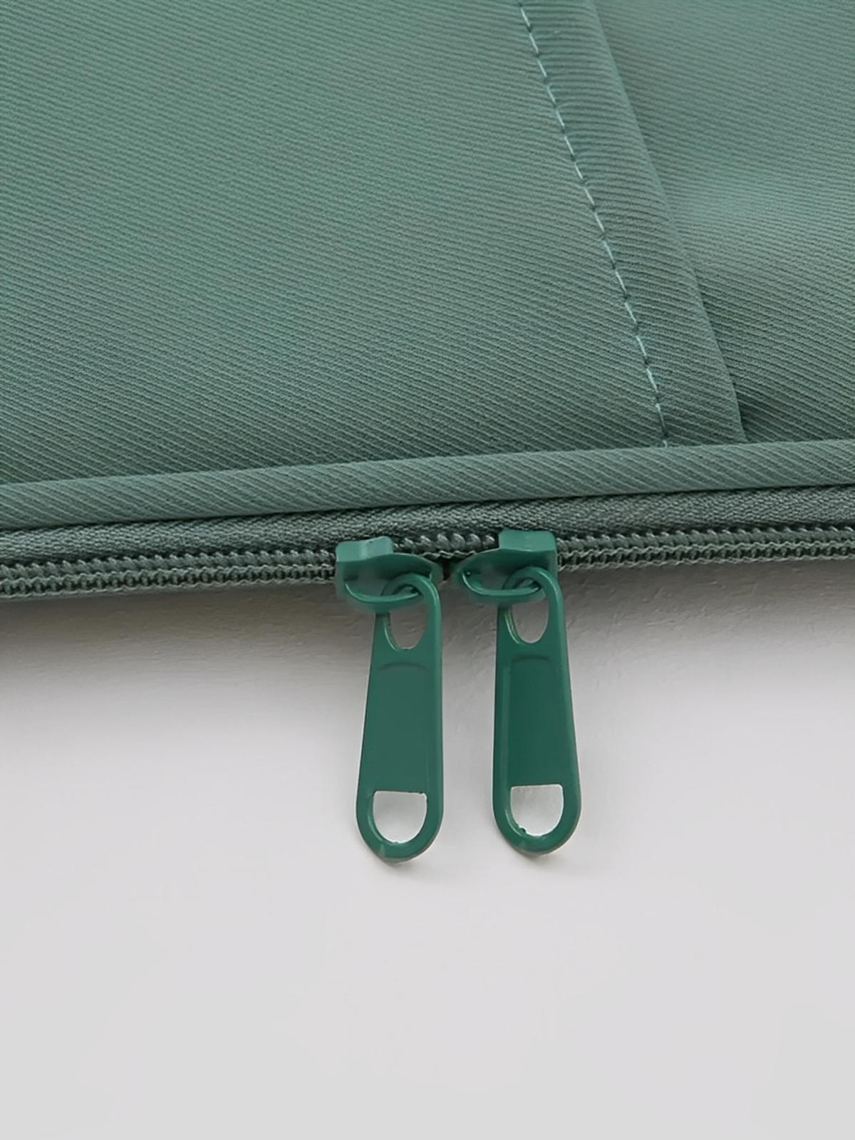 ousse ordinateur portable, housse MacBook, protection tablette, sacoche fine, étui déperlant, modèle Constance - Housse - Vert M