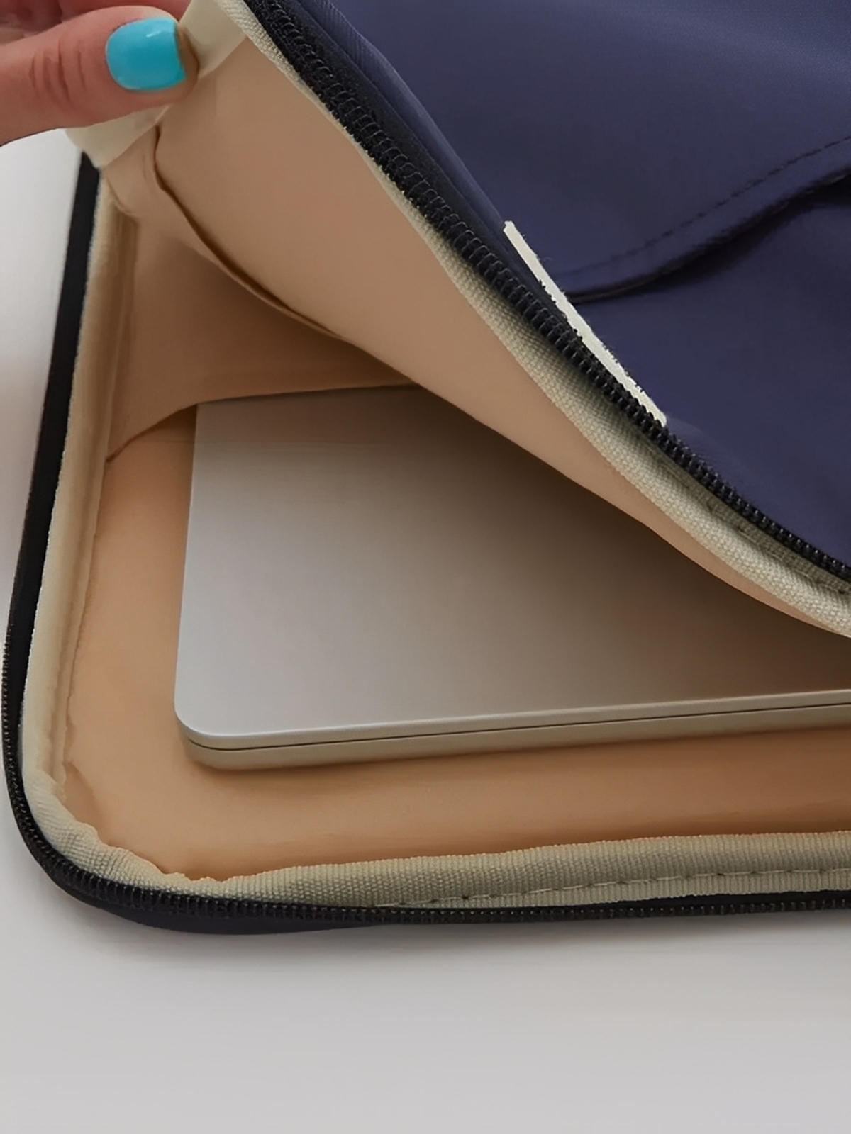 ousse ordinateur portable, housse MacBook, protection tablette, sacoche fine, étui déperlant, modèle Constance - Housse - Bleu marine M