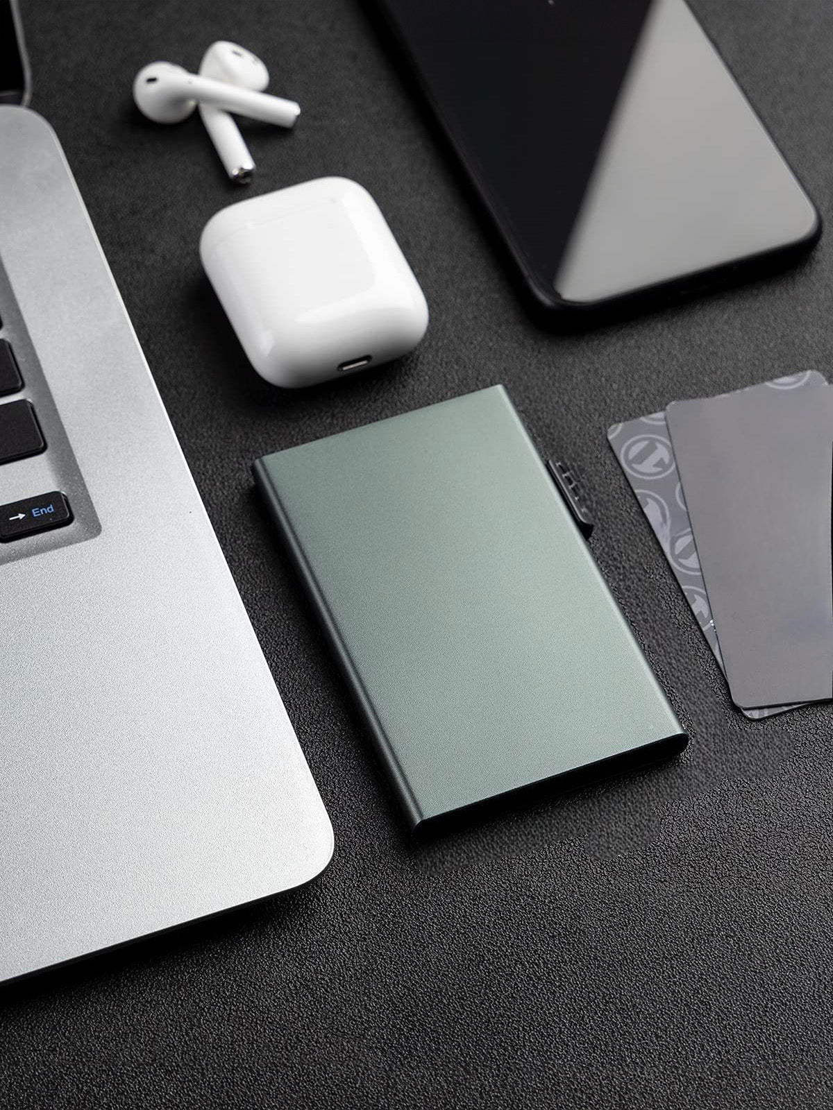 Portefeuille carte métal RFID, protection sans contact, format compact, extraction rapide, design ultra fin, modèle Valkor - Porte - feuille - Gris