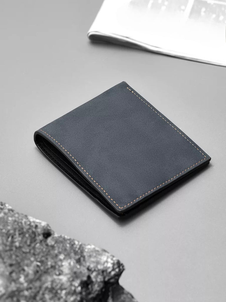 Portefeuille homme, design bicolore, grande capacité, compartiments multiples, en simili vegan, format compact, modèle Hugon - Porte - feuille - Noir