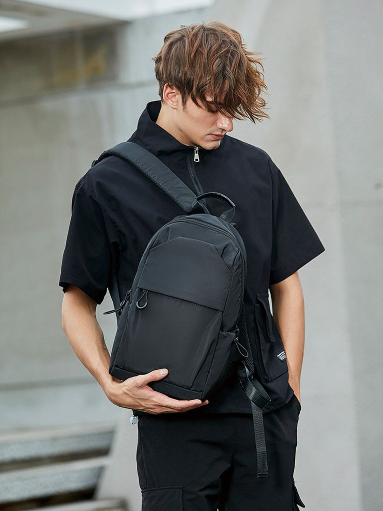 Sac à dos compact et léger, imperméable, au style urbain, idéal pour des escapades, modèle Simon - Sacoche - Noir