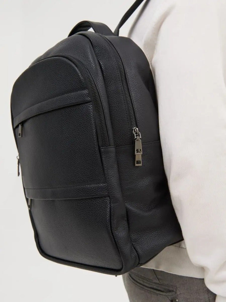 Sac à dos en cuir noir, moderne, pratique, spacieux et durable, modèle Théorus - Sac à dos - Noir