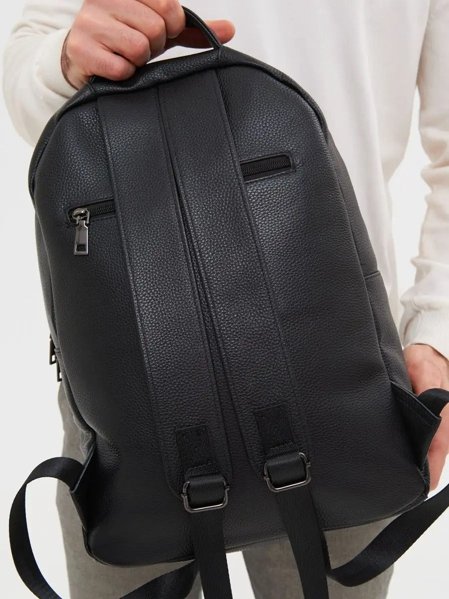 Sac à dos en cuir noir, moderne, pratique, spacieux et durable, modèle Théorus - Sac à dos - Noir