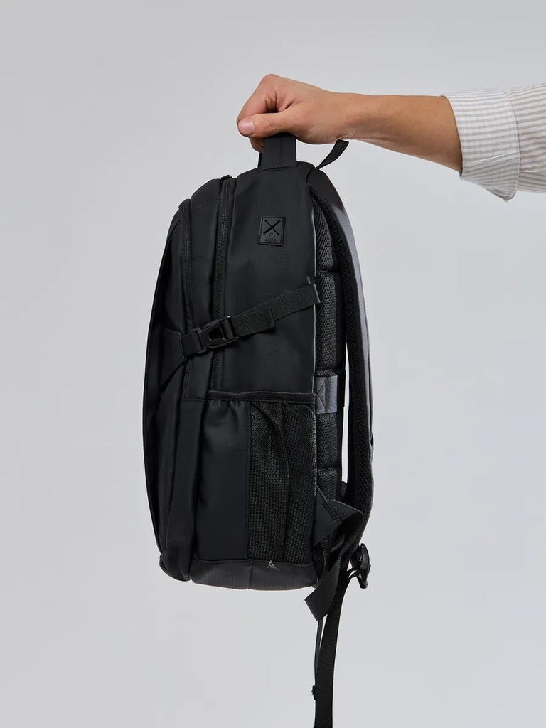 Sac à dos homme grande capacité, multi - compartiments, port USB, imperméable, design ergonomique, modèle Léos - Sac à dos - Noir