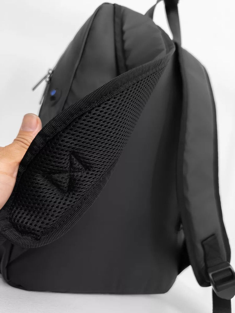 Sac à dos technique, grande capacité 20L, avec port USB et poche antivol, imperméable, pour un usage quotidien, modèle Eliott - Sac à dos - Noir